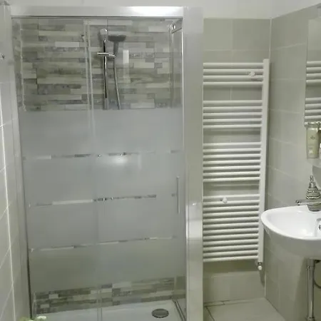 Scala Guest house
